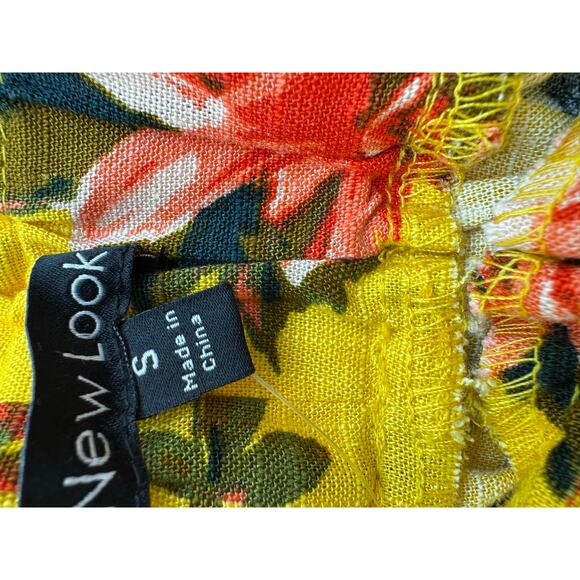 New Look Linen Blend Women’s Shorts Sz Small Yellow Red Floral Beachy - Picture 4 of 8